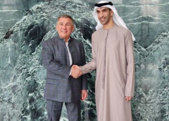 Минниханов встретился с госминистром по вопросам внешней торговли ОАЭ