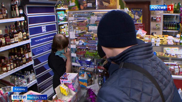 Сотрудники Госалкогольинспекции провели рейд по продаже спиртного в ночное время