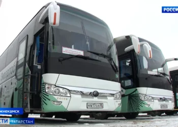 На «Нижнекамскнефтехиме» обновили автобусный парк для сотрудников