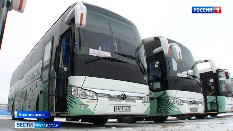 На «Нижнекамскнефтехиме» обновили автобусный парк для сотрудников