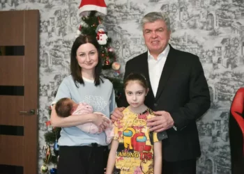 Рашит Хазипов: к концу года мост через Волгу для трассы М12 будет готов на 66%