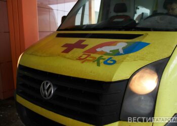 Мать в больнице сломала руки и ногу младенцу с переломом основания черепа