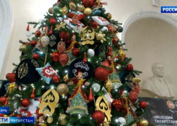 «Наши обычаи, обряды будут развиваться»: в Казани представили «Елки России»