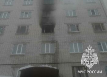 В Казани 19-летний парень погиб при пожаре в пятиэтажке