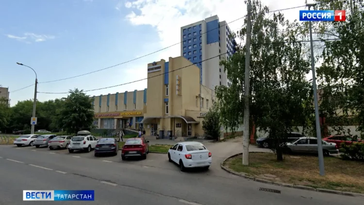 В Казани в кафе на Ямашева массово отравились посетители