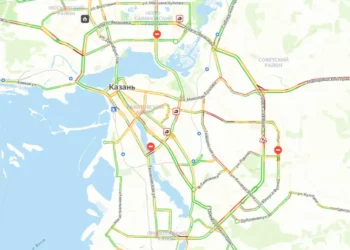 Казань вновь сковали пробки после ночного снегопада