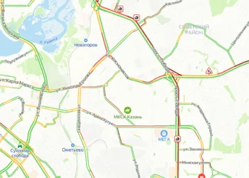 В Казани из-за аварии образовалась огромная пробка на проспекте Победы