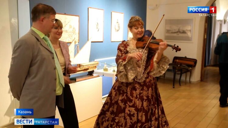 В Нацмузее Татарстана открылась выставка «Петербургские сокровища»