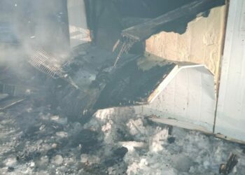 В Лениногорске сгорела пристройка к магазину