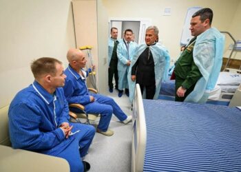 Минниханов встретился с бойцами СВО, которые проходят лечение в Казани