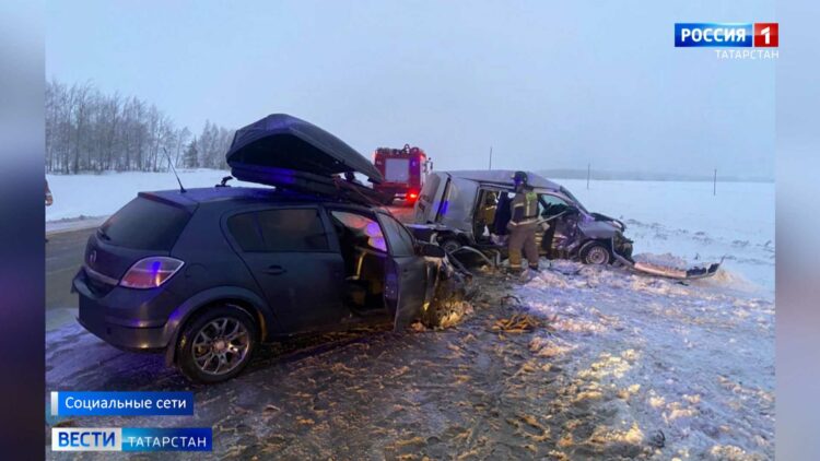 Минниханов поручил обеспечить корректность начислений по оплате счетов за коммунальные услуги