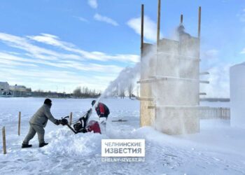 В Челнах на Мелекеске начали готовить купель для крещенских купаний