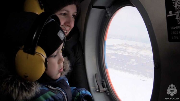 Глава МЧС России исполнил мечту мальчика из Казани