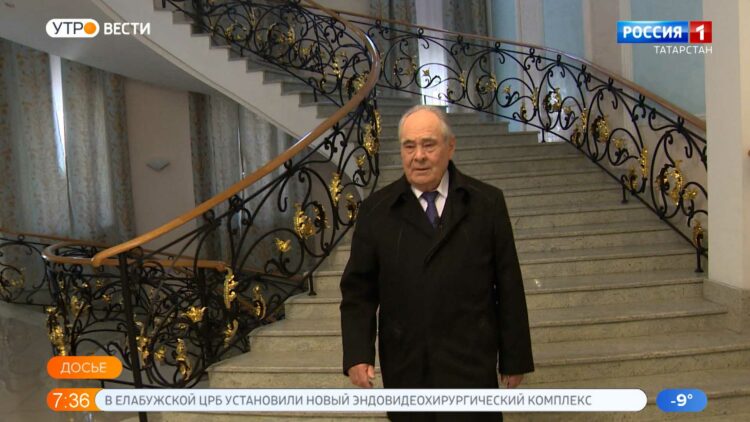 Рустам Минниханов поздравил с днем рождения Минтимера Шаймиева