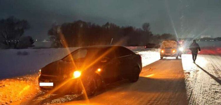 В Татарстане юноша на «ватрушке», привязанной к авто, попал под машину