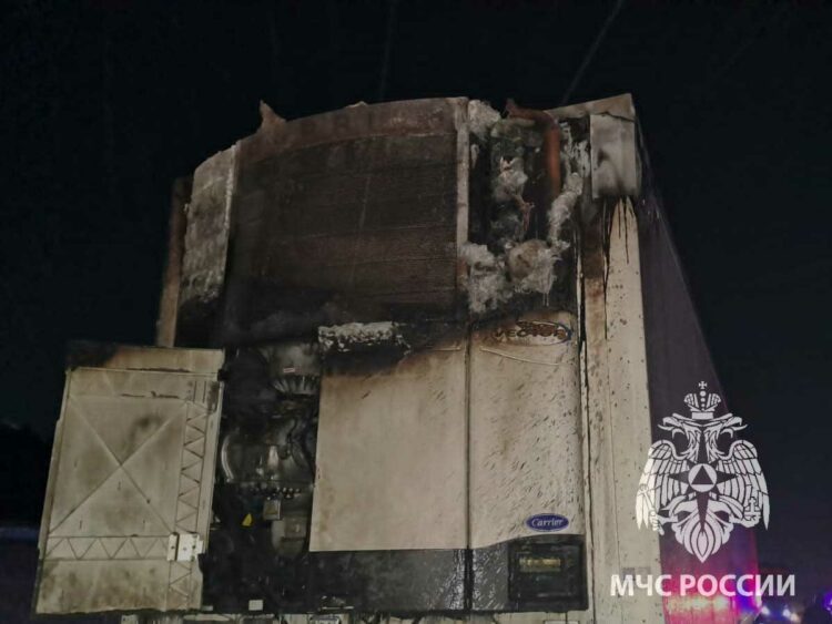 На трассе в Нижнекамском районе загорелась фура