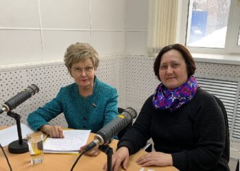 У микрофона депутат Татьяна Ларионова (09.02.23)