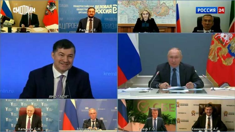 Путин поблагодарил Татарстан за поставку кадров на федеральный уровень