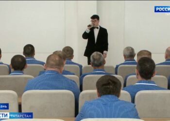 «Здесь те ребята, которые защищают нашу Родину»: в Казанском военном госпитале прошел концерт для военнослужащих
