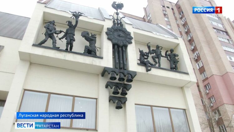 Волонтеры Нижнекамска вяжут жилеты для военнослужащих