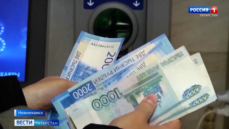 В Казани активисты приготовили варенье и написали письма для бойцов-участников спецоперации