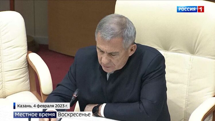 Рустам Минниханов дал несколько поручений на совещании в Доме Правительства РТ