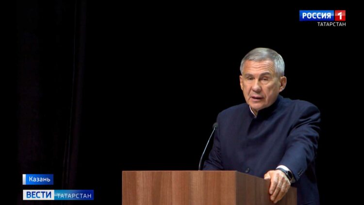 Минниханов назвал главам районов главный источник развития территорий