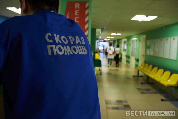 В Казани отец уронил двухмесячную дочь во время купания. Девочка скончалась