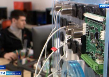 «Для меня турецкий народ очень близкий»: казанцы несут вещи в генконсульство Турции