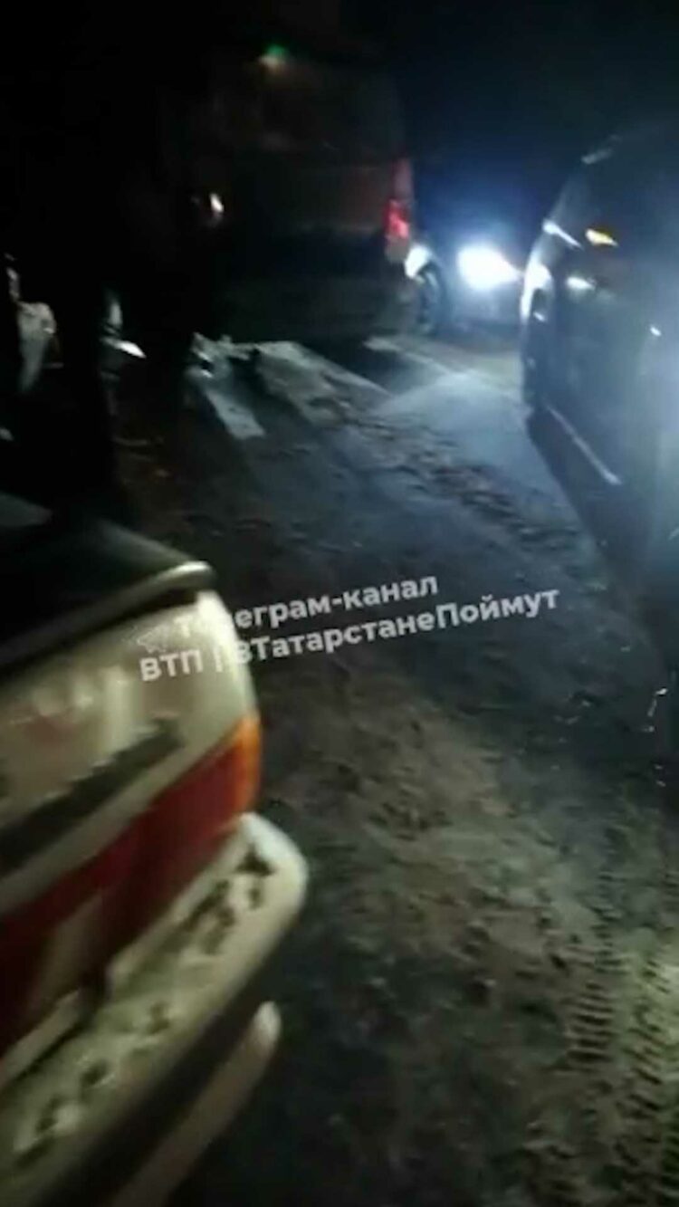 На трассе М7 у Мамадыша столкнулись сразу 6 машин