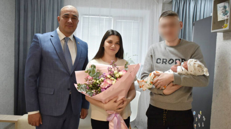 Глава Буинского района навестил прибывшего в отпуск бойца СВО