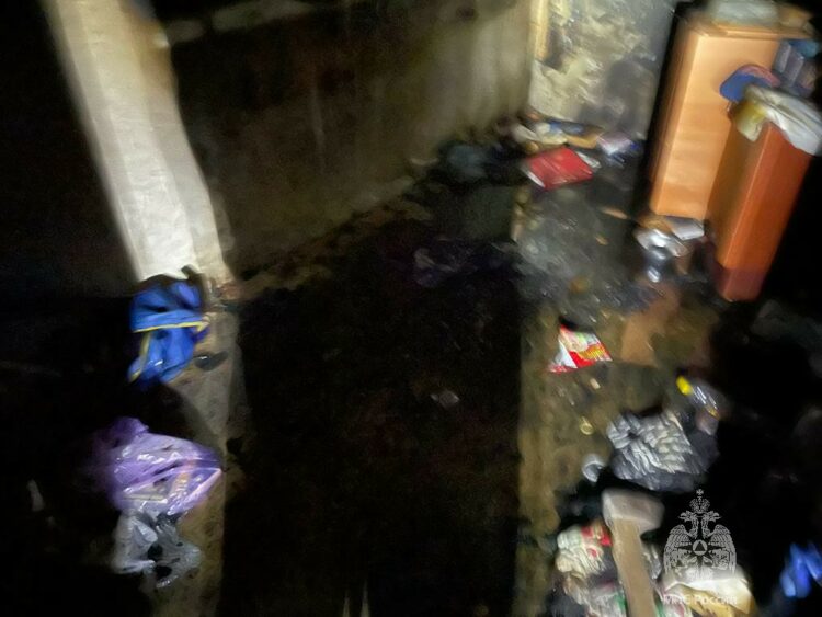 В Зеленодольске пожарные спасли мужчину из горящей квартиры