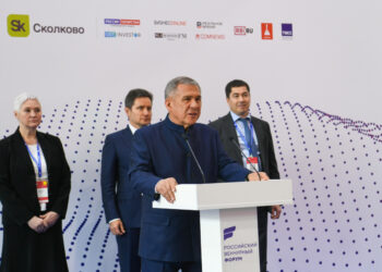 Рустам Минниханов открыл в Казани венчурный форум