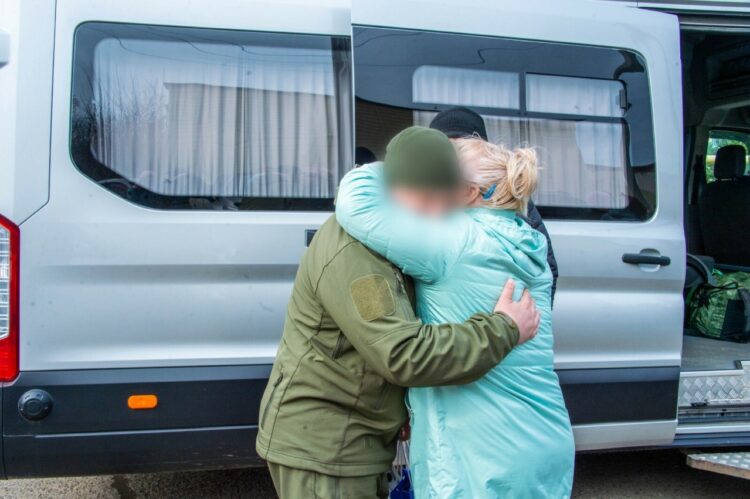 Бойцы из Нижнекамска после отпуска отправились в зону СВО