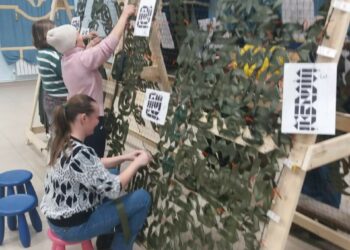 В Лаишевском районе плетут маскировочные сети для бойцов СВО