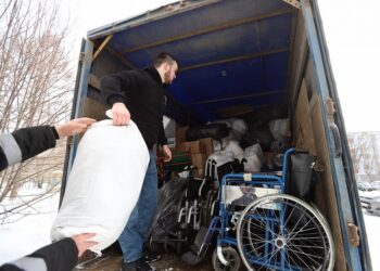 Из Нижнекамска отправили около 3 тонн гумпомощи в Луганскую область