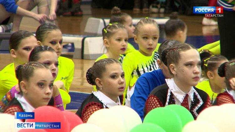 В Казани прошли чемпионат и первенство ПФО по фитнес-аэробике