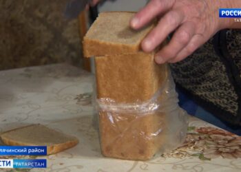 «Хлеб самим приходится печь»: в Тюлячинском районе из-за половодья начались проблемы с поставкой продуктов