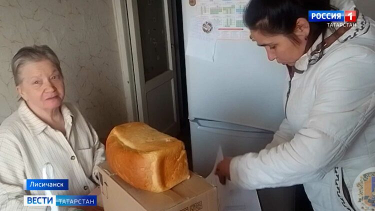 Более 135 тонн гумпомощи прибыло в Лисичанск из Татарстана