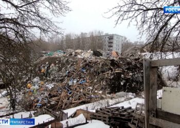 Увязают в грязи: жители поселков Казани жалуются на бездорожье