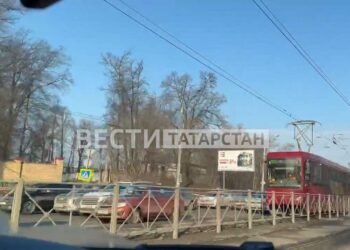 В Казани из-за аварии образовалась огромная пробка на Третьем транспортном кольце