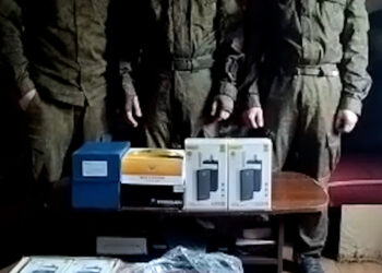 Бойцы 6 роты поблагодарили мэра Челнов за помощь