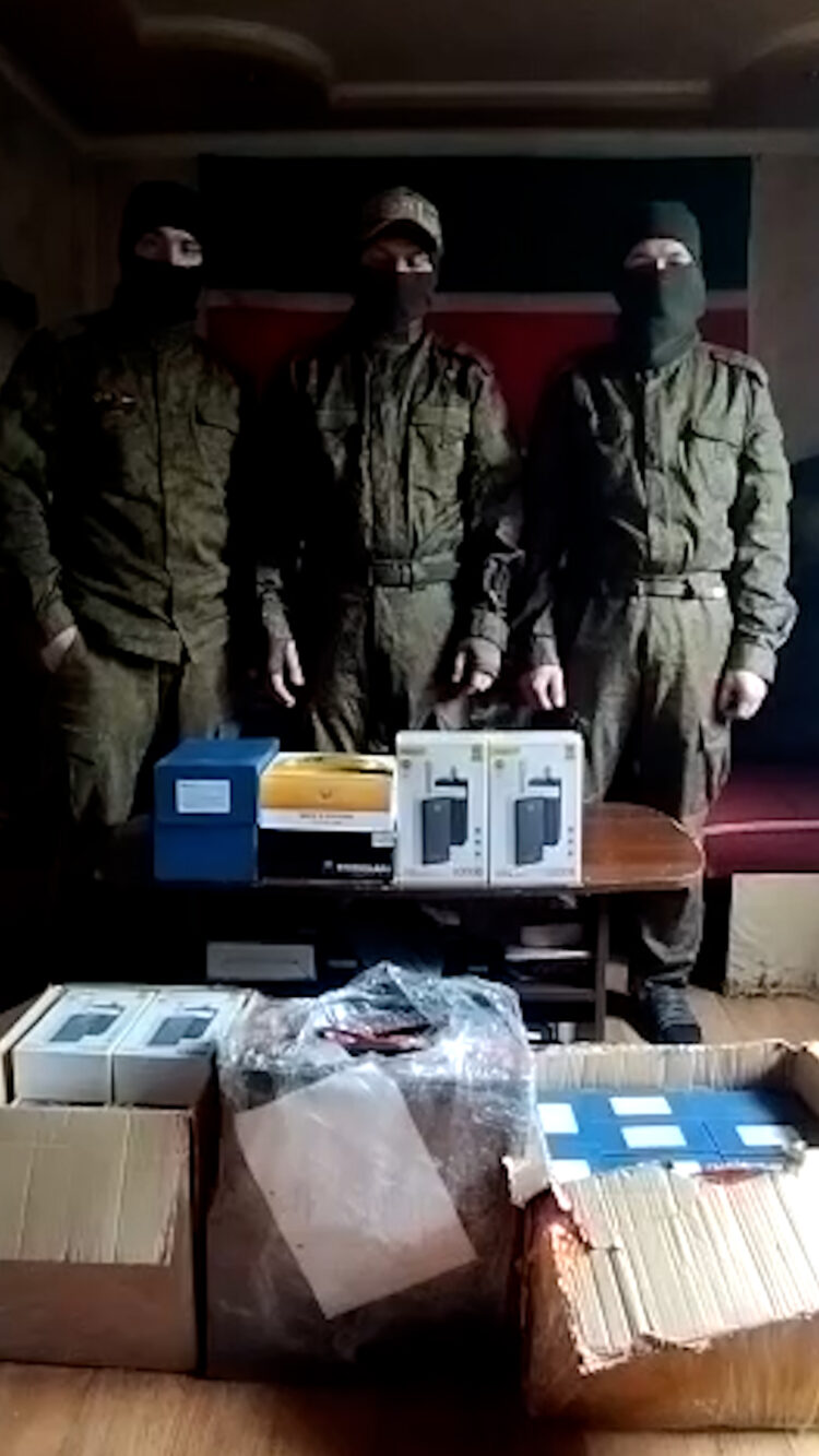 Бойцы 6 роты поблагодарили мэра Челнов за помощь