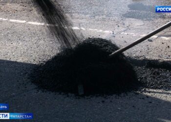 В Казани приступили к ямочному ремонту на самых проблемных участках дорог