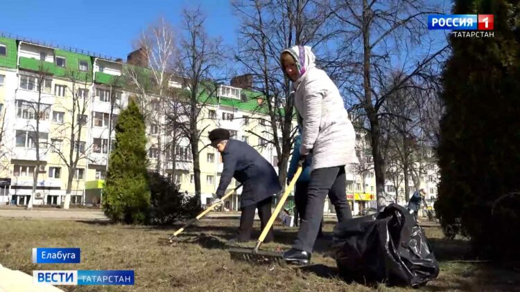 Мухаметшин вручил госнаграды России и Татарстана в Казанском Кремле