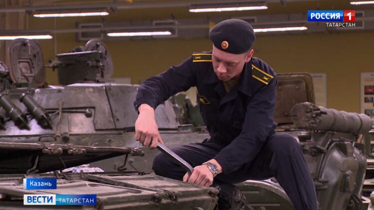 Жители казанского микрорайона «Вознесенское» требуют больше автобусов до поселка