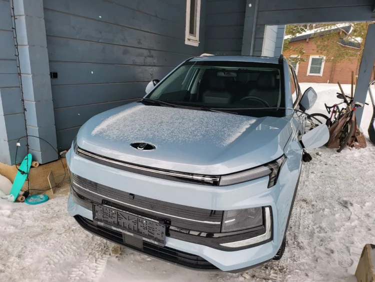 Первым обладателем электромосквича в Челнах стал пресс-секретарь «КАМАЗа»