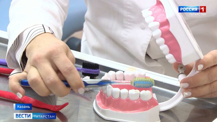 Мэр Казни навестил беременную жену и дочь бойца СВО