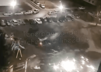 В Нижнекамске неизвестный запустил салют по припаркованным машинам