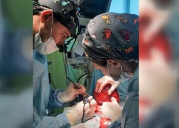 В Казани врачи удалили килограммовую опухоль младенцу